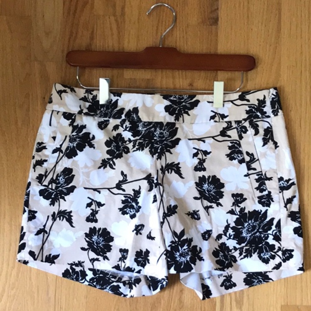 FIRE SALE !! JCrew Stretch 5” Inseam Shorts Size 6